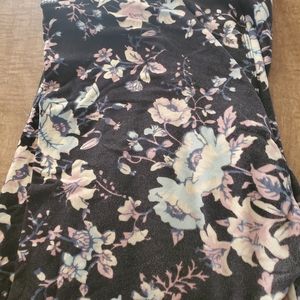 Womans Lularoe Leggings